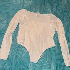 H&M White Long Sleeve Kids Bodysuit
